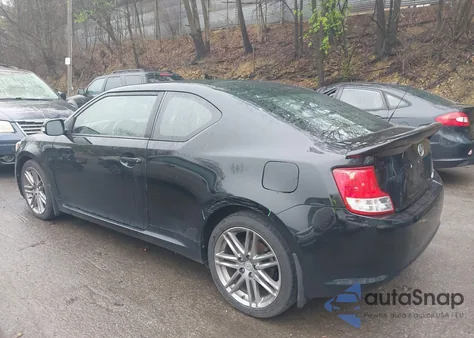 2011 Scion Tc z USA, uszkodzony, nr VIN JTKJF5C79B3018581